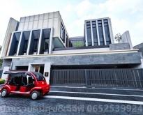 ขายบ้านหรู3ชั้น  Bugaan Pattanakarn ถนนพัฒนาการ32 แขวงสวนหลวง 